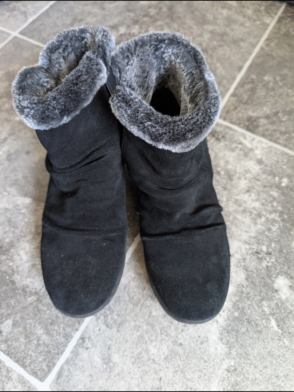 Baretraps Acelyn Faux Fur Ankle Boot | Black | Size 8 | Like New